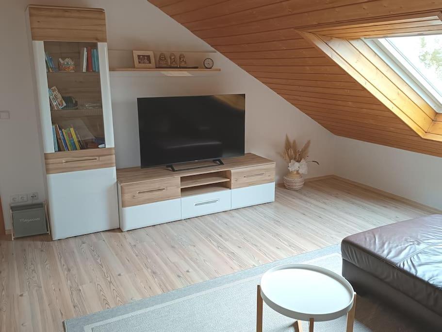 Ferienwohnung - Dachgeschoss Schmuckstueck Wolnzach Esterno foto